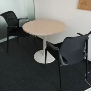 Stolik Steelcase śr. 60 dąb prążkowany