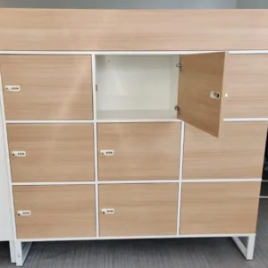 Szafa FURNIKO 3OH lockers 6 mod. + wieszak BEZ donic 160 cm korpus biały fronty dąb  zamek szyfrowy