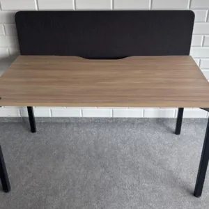 Biurko Maro 140x80 orzech noga czarna kwadratowa