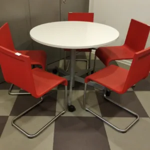 Krzesło kantyna VITRA czerwone tworzywo, płoza
