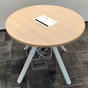 Stół konferencyjny FURNIKO śr. 90 cm dąb