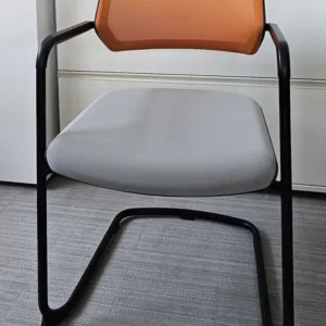 Krzesło konferencyjne STEELCASE Qivi pomarańczowe płoza