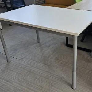 Biurko Martela PINTA 120x80 białe konstrukcja szary