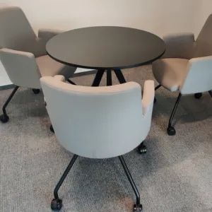 Stolik konferencyjny PEDRALI śr. 90 cm czarny noga A